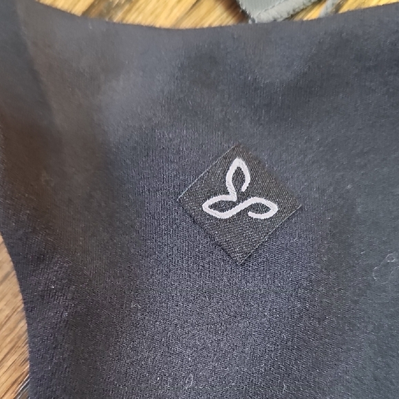 Prana Reversible Black And Charcoal Women's Yoga Top Bra - Picture 4 of 12